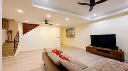 Sixth Avenue (D10), Terrace #581926461